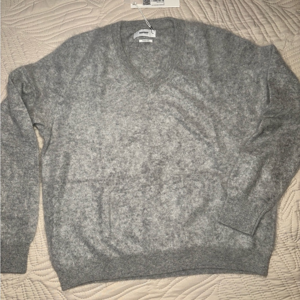 NOTSHY Cashmere Long Sleeve V-neck